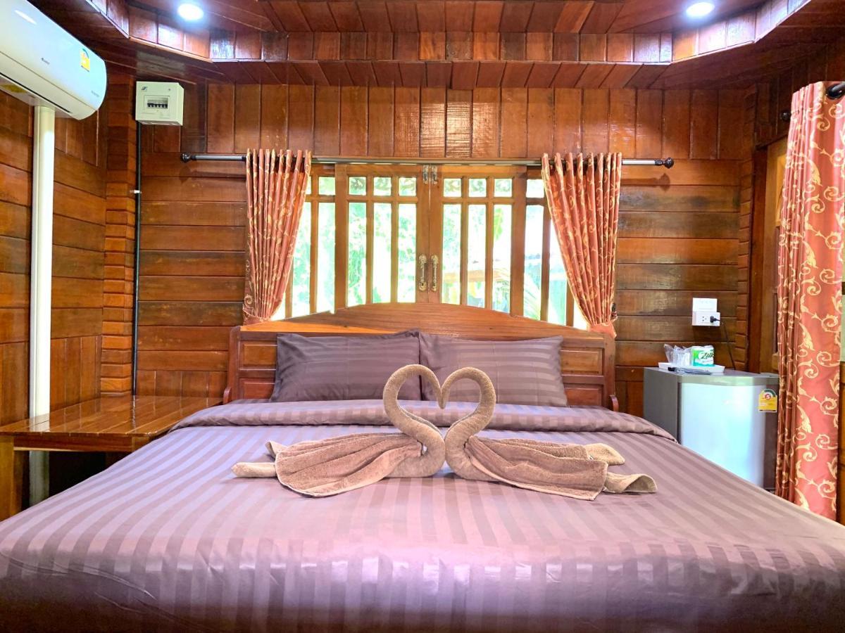 Kohkoodfarmstay Ko Kut Экстерьер фото